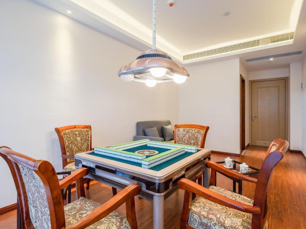 Lavande Hotel Luzhou Wanda Plaza Southwest Commercial City Exteriör bild