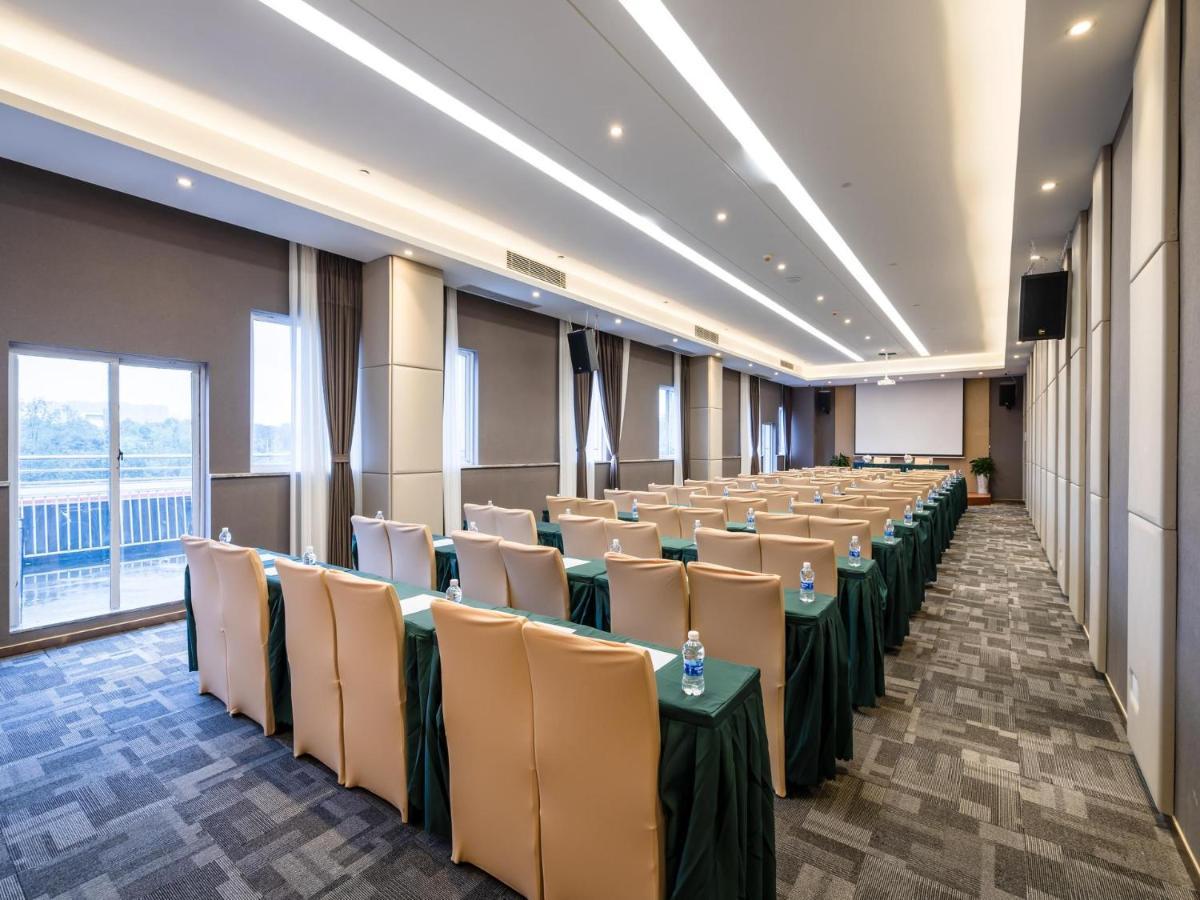 Lavande Hotel Luzhou Wanda Plaza Southwest Commercial City Exteriör bild